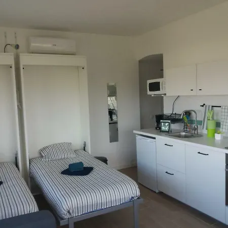 Apartamento Apartment *